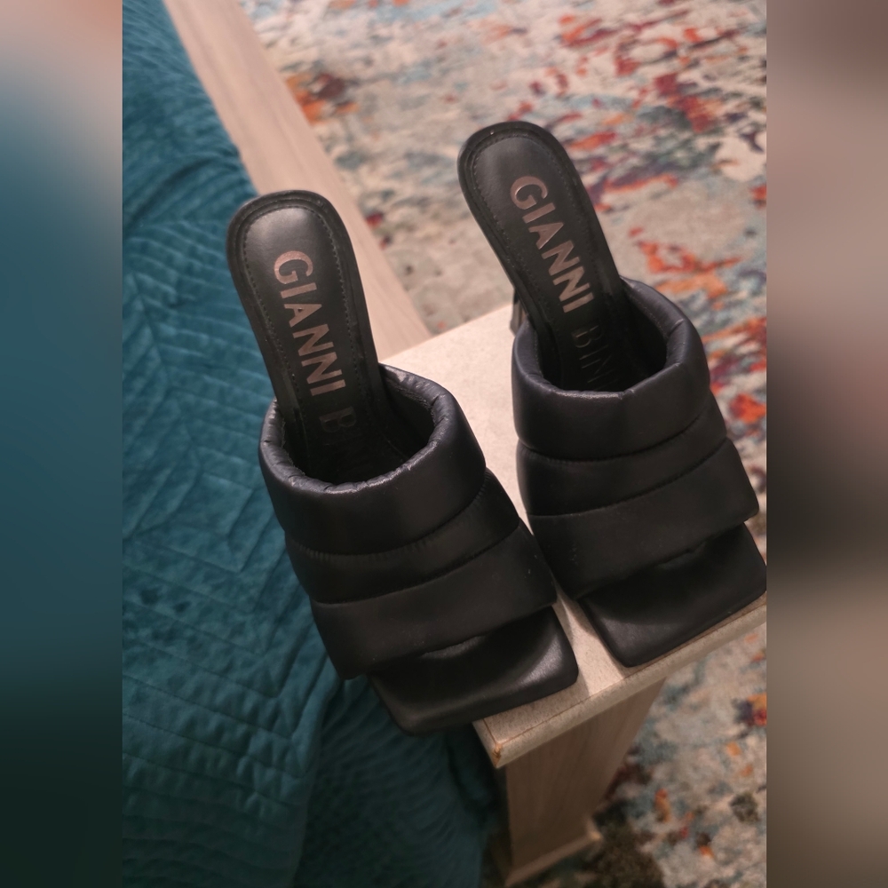 Gianni Bini Black Padded Mules